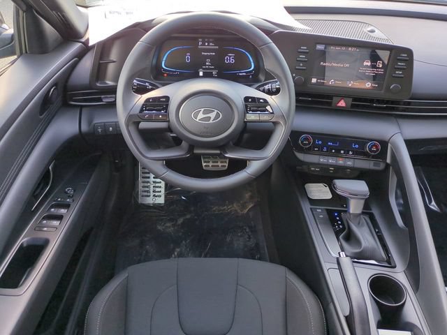 New 2026 Hyundai Elantra Sport FWD image 15