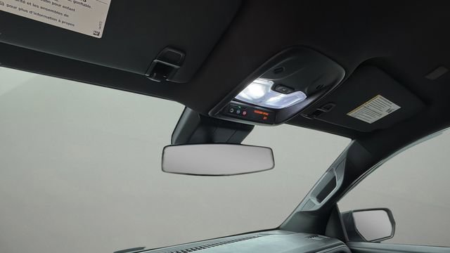 Used 2025 Chevrolet Colorado Trail Boss image 28