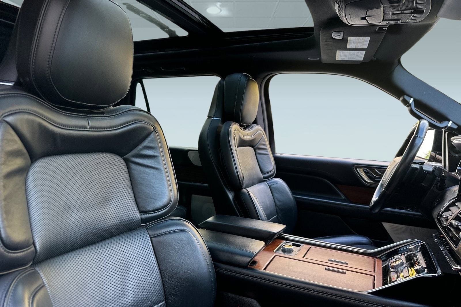 Used 2019 Lincoln Navigator L Reserve w/ Cargo Package image 31