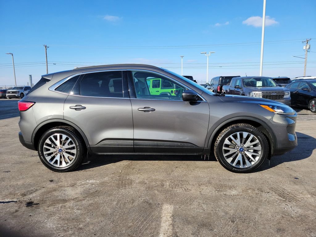 Certified 2022 Ford Escape Titanium w/ Class II Trailer Tow Package image 3