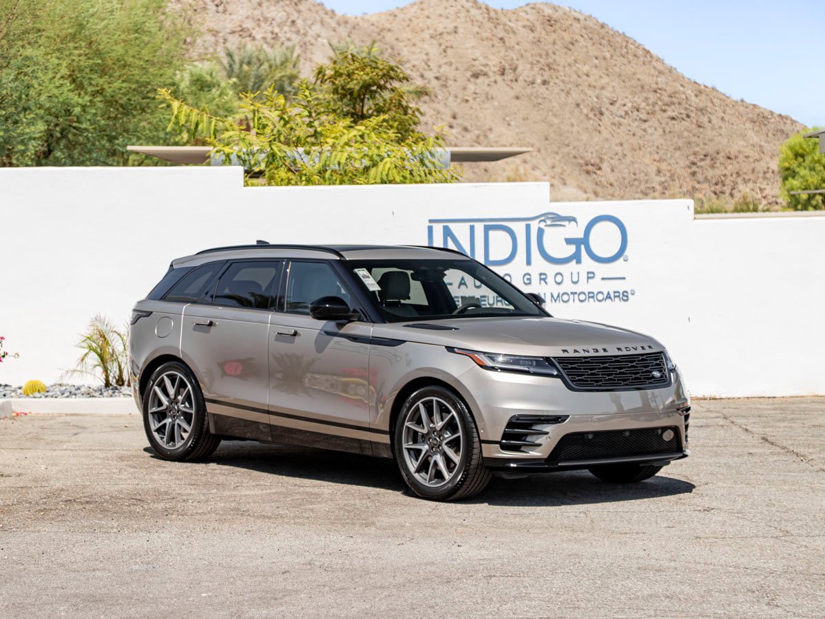 New 2026 Land Rover Range Rover Velar Dynamic SE image 4