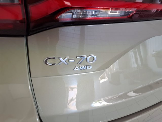 Used 2025 MAZDA CX-70 Plug-In Hybrid w/ Premium Pkg AWD/4WD image 22