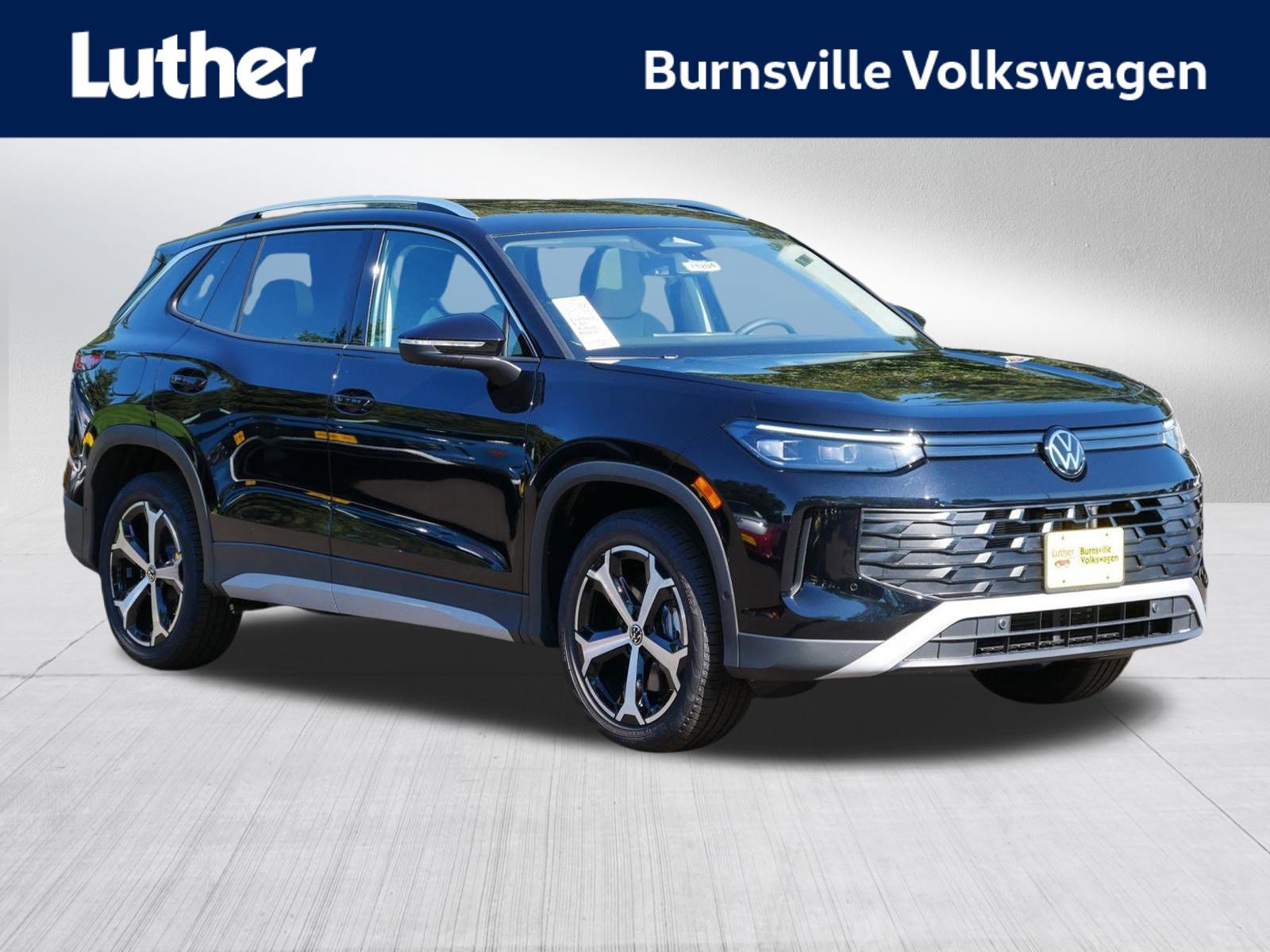 New 2025 Volkswagen Tiguan SE