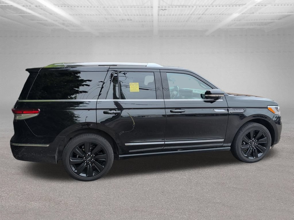 Used 2023 Lincoln Navigator Reserve AWD/4WD image 17