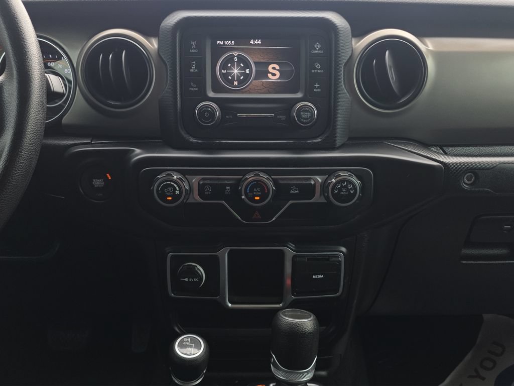 Used 2020 Jeep Gladiator Sport AWD/4WD image 14