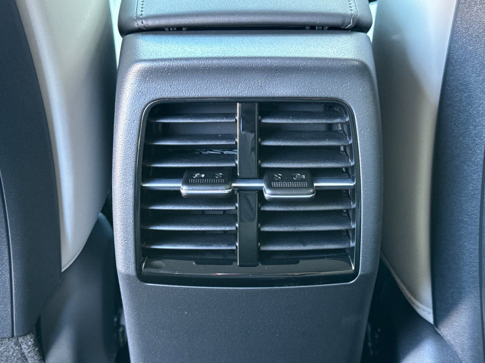 New 2025 Kia Niro EX image 13