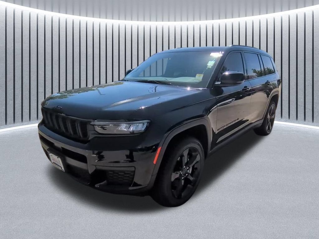 Used 2023 Jeep Grand Cherokee L Laredo AWD/4WD image 25