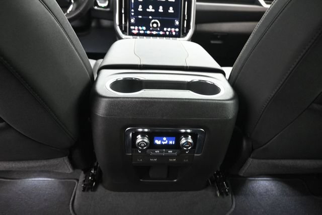 Used 2026 GMC Yukon XL Elevation w/ Elevation Premium Package AWD/4WD image 25