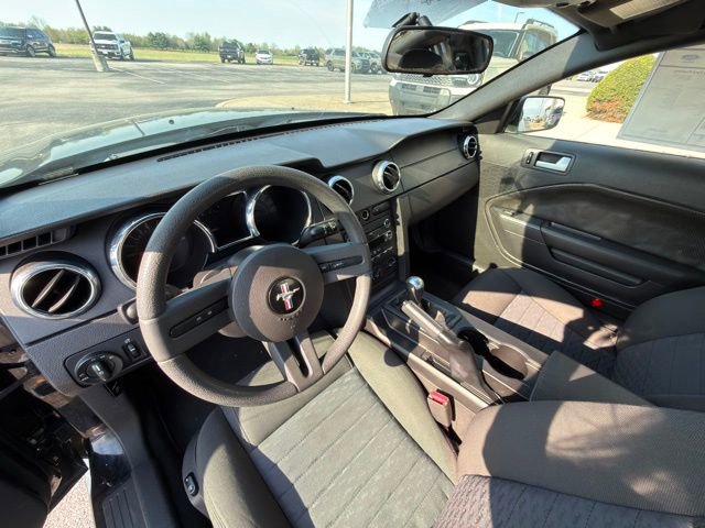 Used 2009 Ford Mustang GT RWD image 14