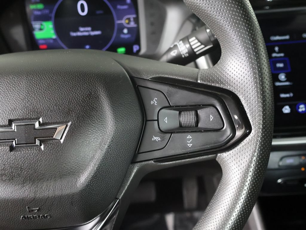 Used 2023 Chevrolet Bolt EUV LT FWD image 38
