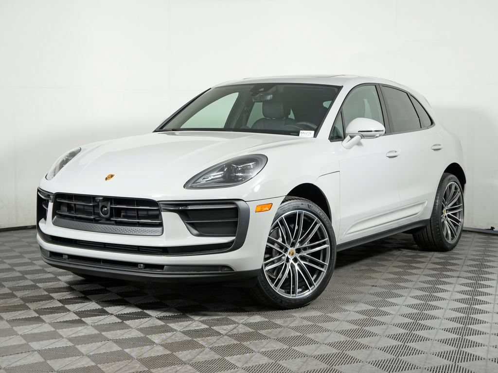 Used 2026 Porsche Macan AWD/4WD image 1