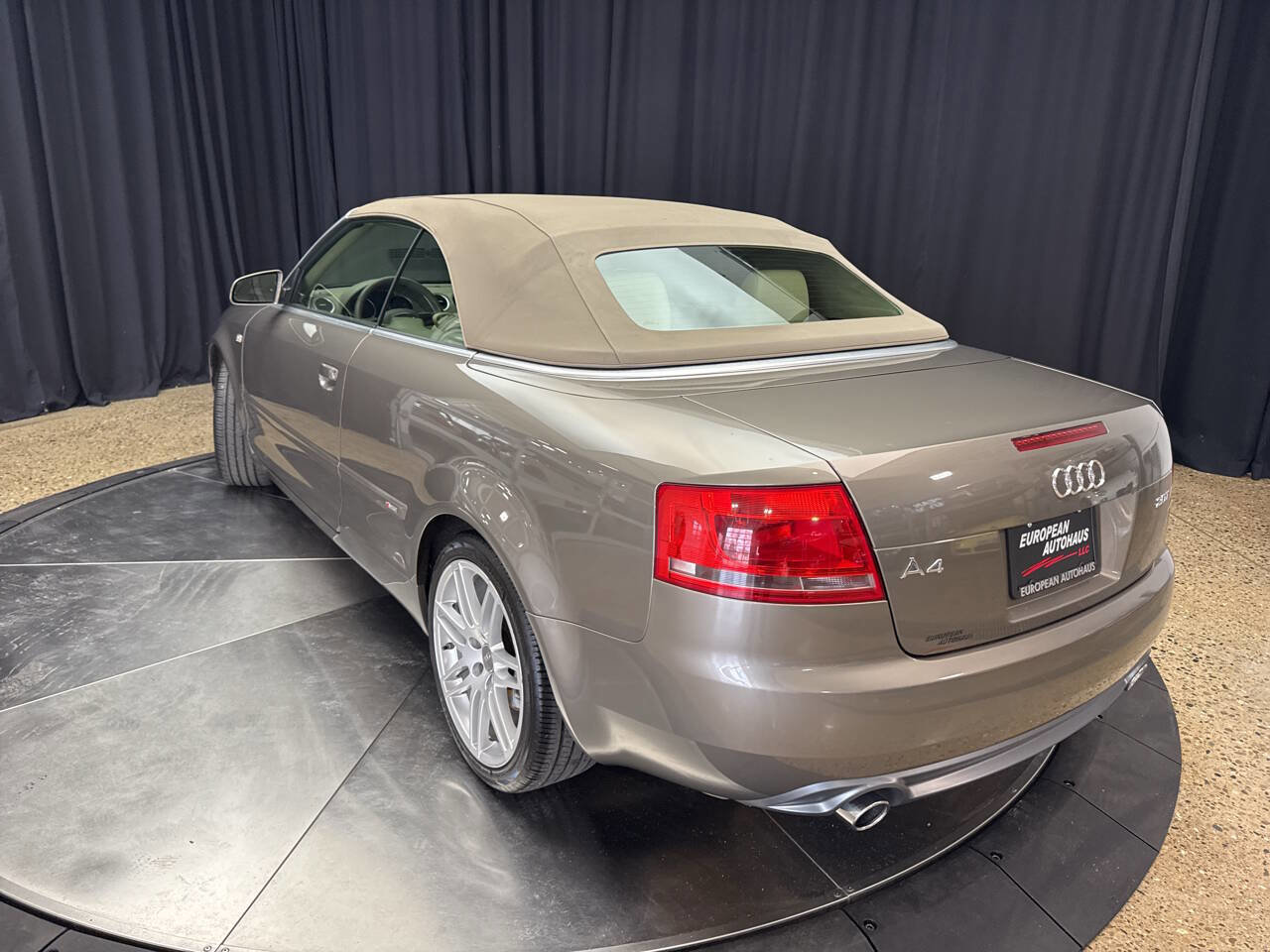 Used 2009 Audi A4 2.0T image 6