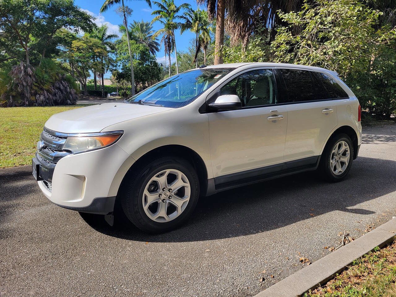 Used 2013 Ford Edge SEL image 3