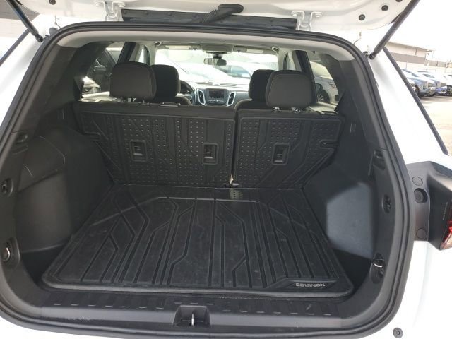Used 2023 Chevrolet Equinox LT w/ LPO, Floor Liner Package AWD/4WD image 5