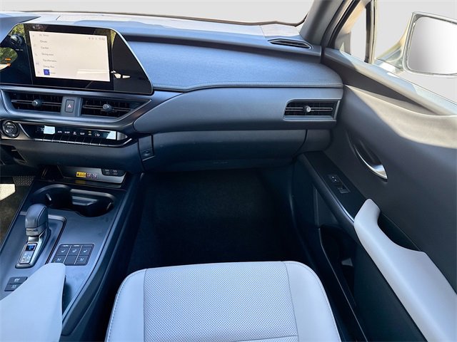Used 2025 Lexus UX 300h FWD image 18