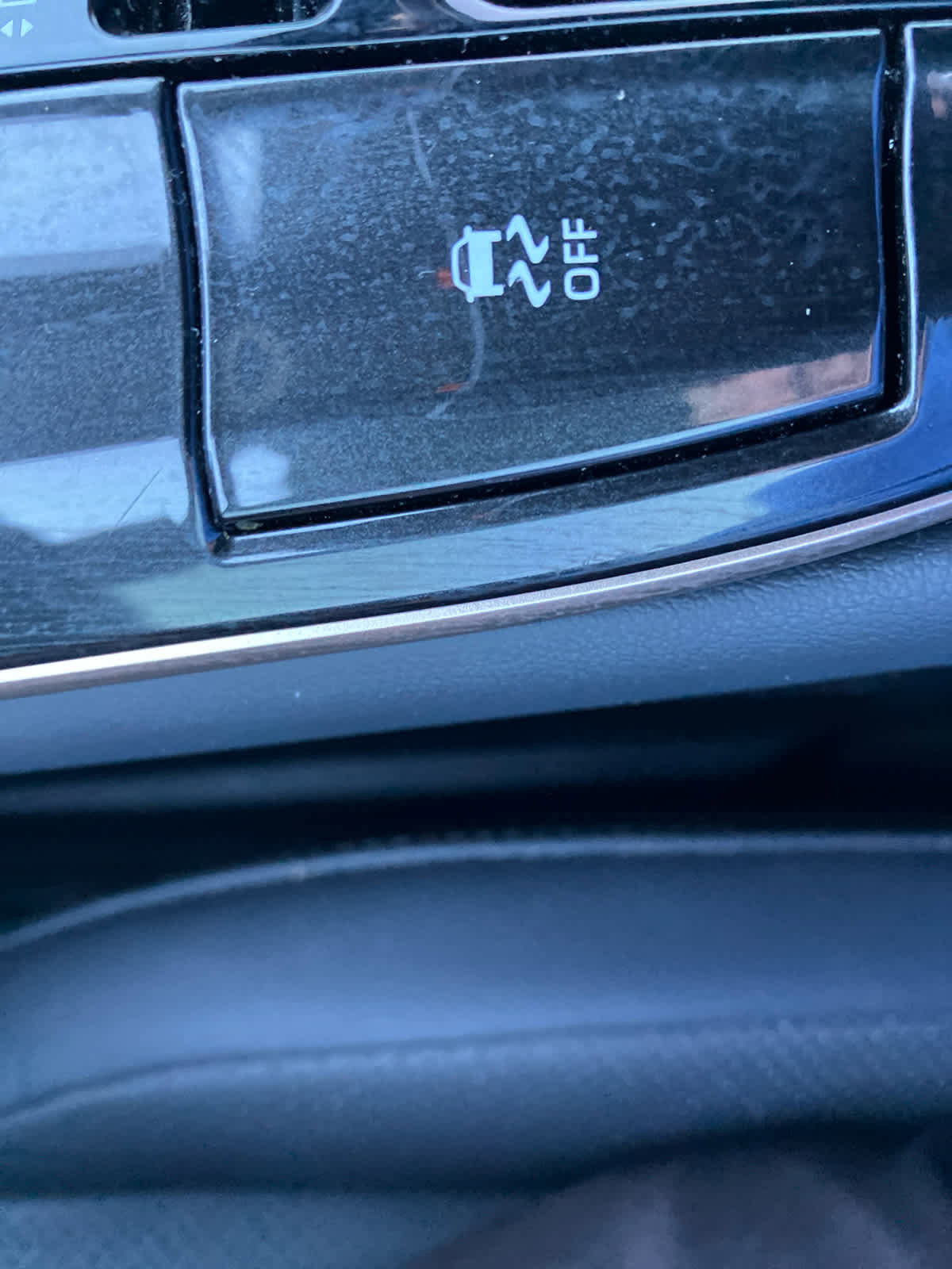 Used 2025 Toyota Crown Signia Limited image 34