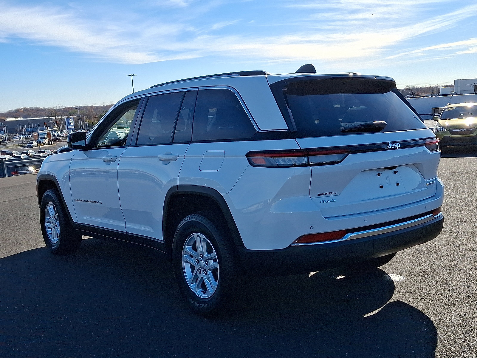 Certified 2024 Jeep Grand Cherokee Laredo image 4