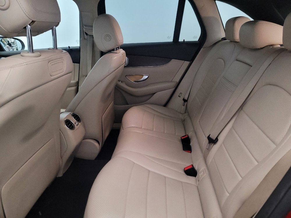 Used 2018 Mercedes-Benz GLC 300 4MATIC image 18