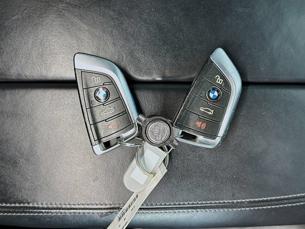 Used 2016 BMW X6 M AWD/4WD image 35