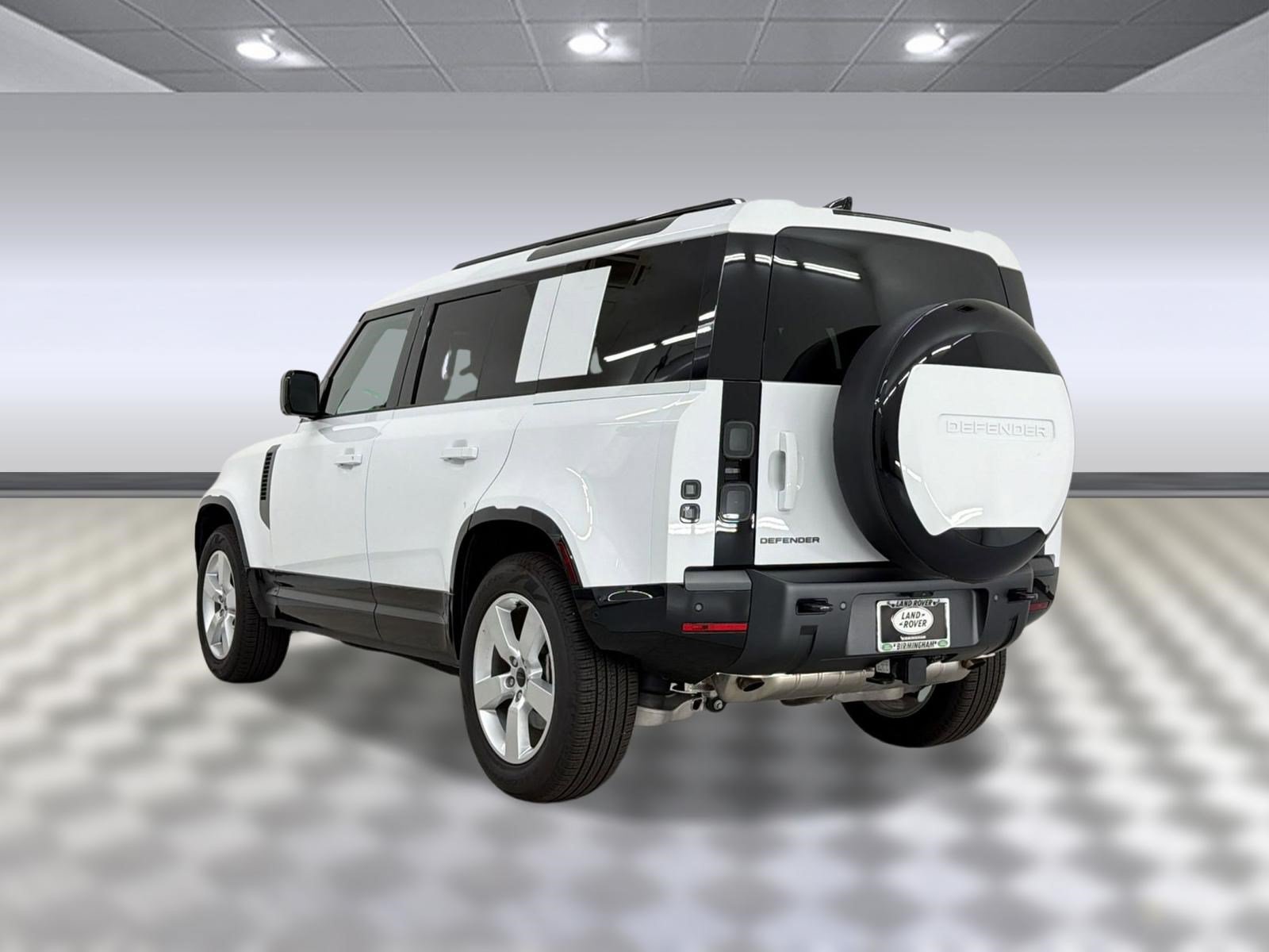 New 2026 Land Rover Defender 110 X-Dynamic SE AWD/4WD image 3