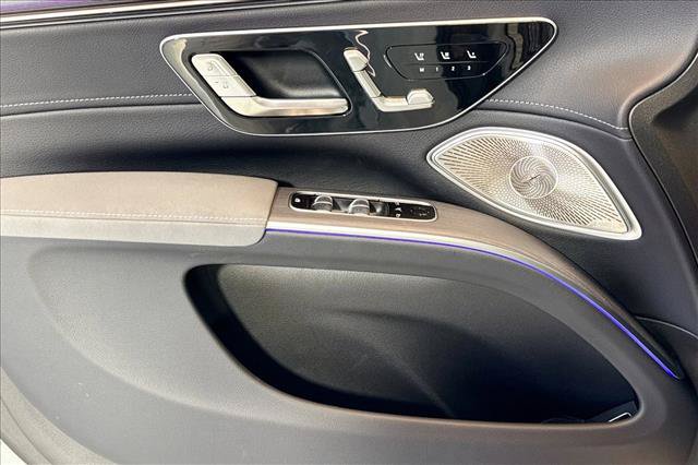 New 2026 Mercedes-Benz EQS 400 4MATIC SUV image 16