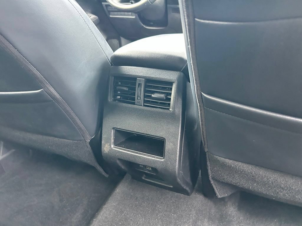 Used 2024 Mitsubishi Outlander SE AWD/4WD image 45