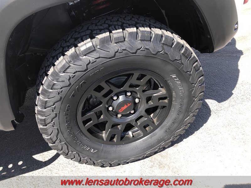 Used 2015 Toyota 4Runner TRD Pro AWD/4WD image 29