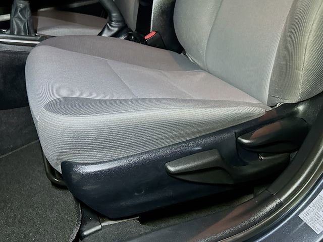 Used 2014 Toyota Corolla L image 16