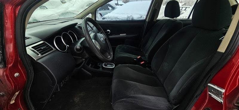 Used 2011 Nissan Versa 1.8 S FWD image 12