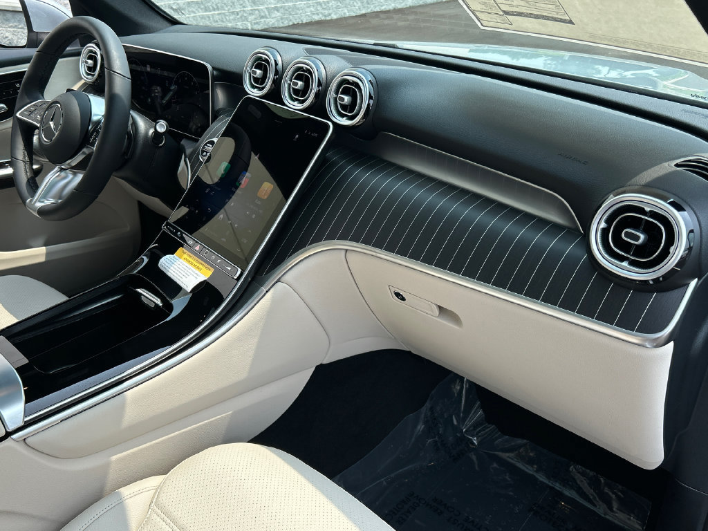 New 2026 Mercedes-Benz GLC 300 4MATIC image 28