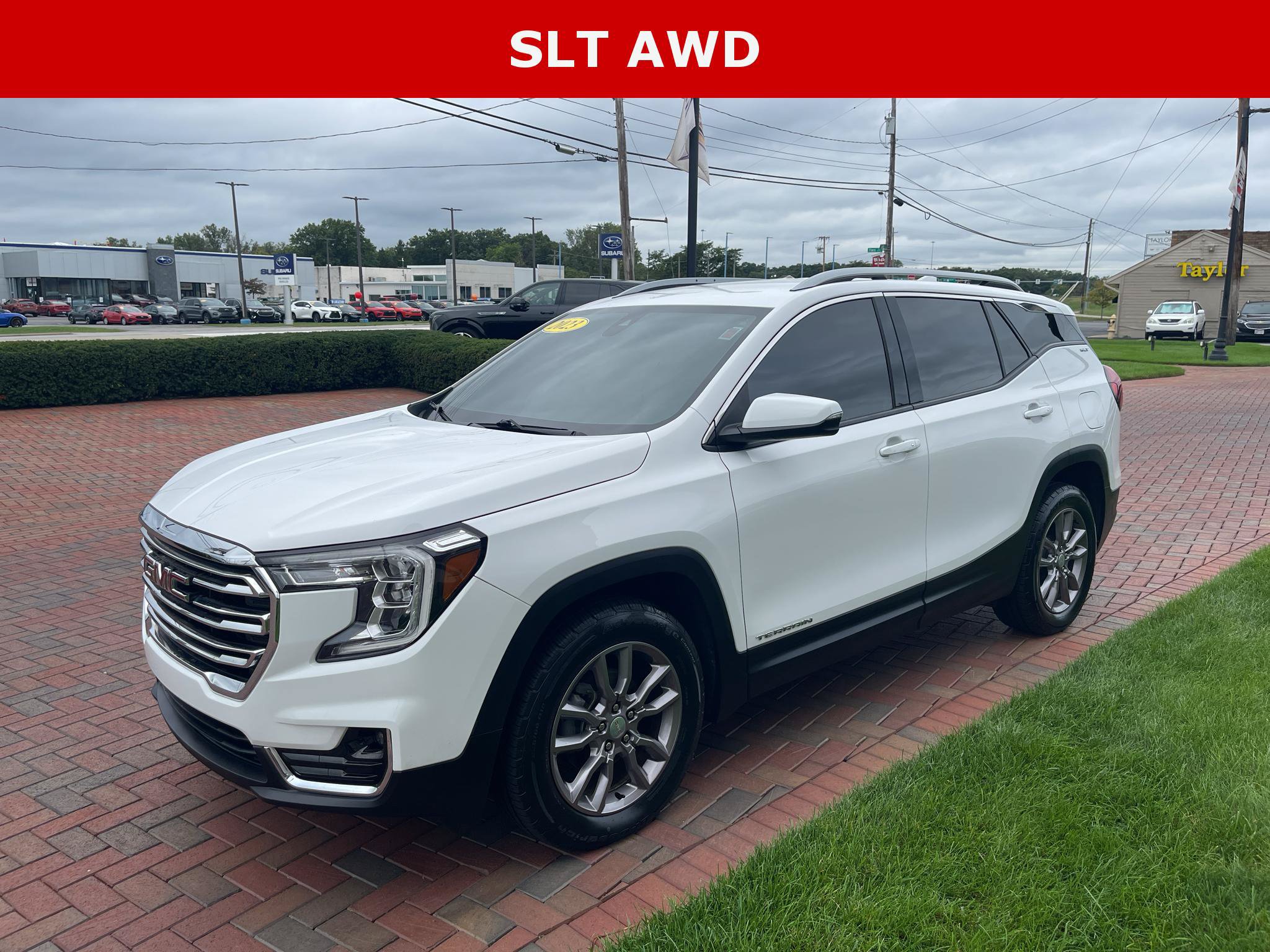 Used 2023 GMC Terrain SLT