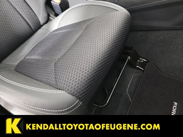 Used 2023 Subaru Forester Premium AWD/4WD image 32