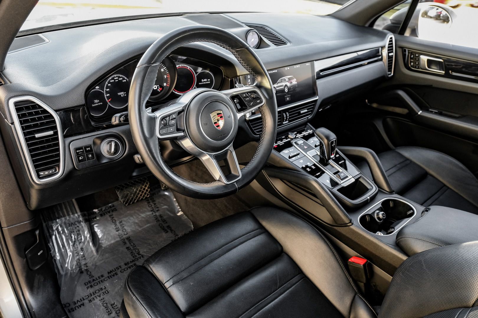 Used 2020 Porsche Cayenne image 2