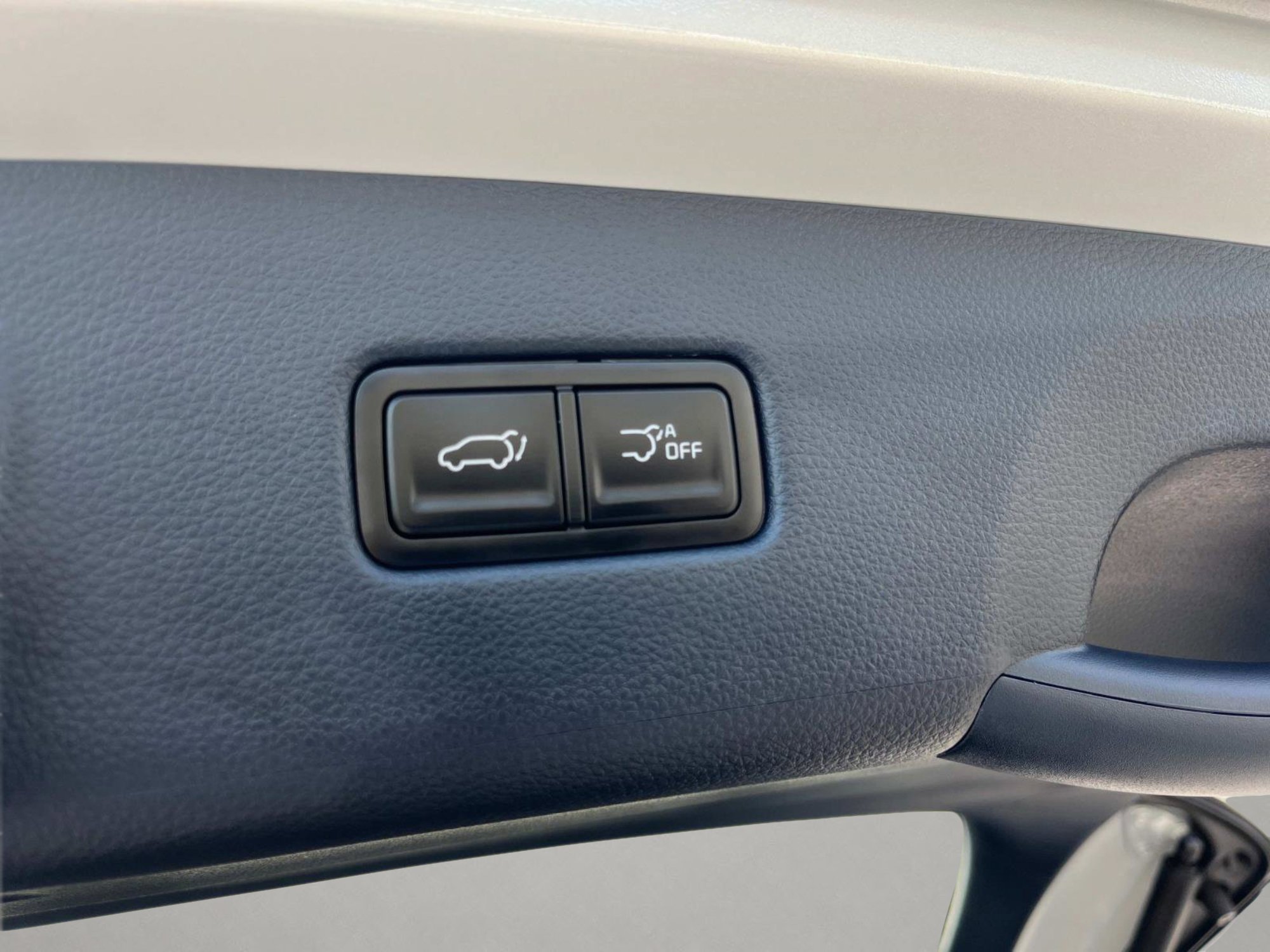 New 2026 Kia Carnival EX FWD image 10