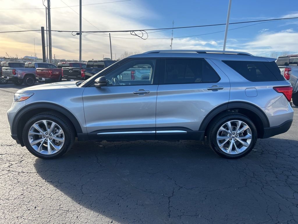 Used 2022 Ford Explorer Platinum w/ Equipment Group 601A image 8