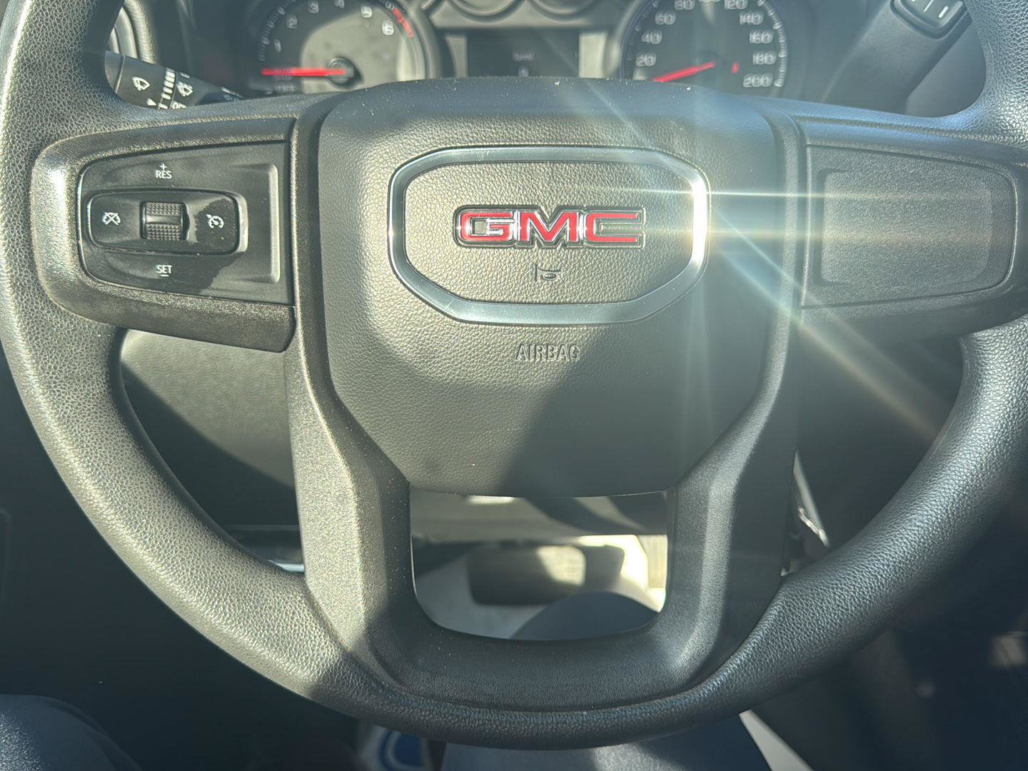 Used 2019 GMC Sierra 1500 4x4 Crew Cab w/ Convenience Package image 12