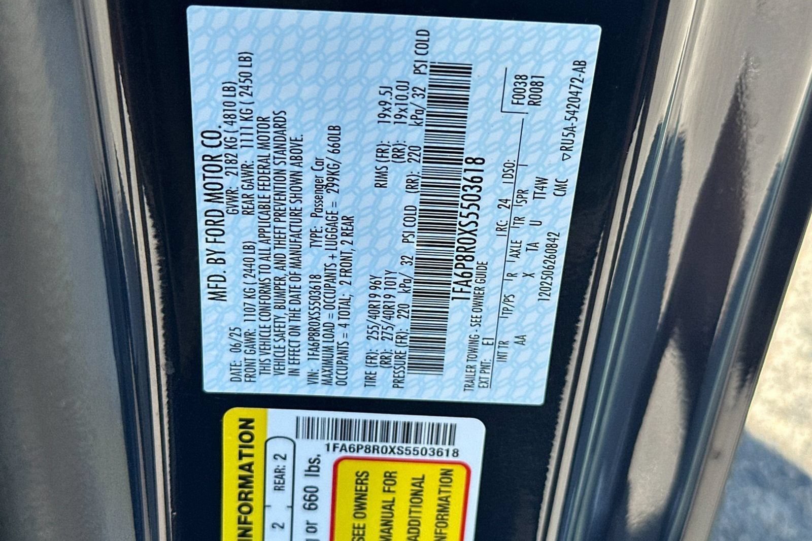 Used 2025 Ford Mustang Dark Horse RWD image 40