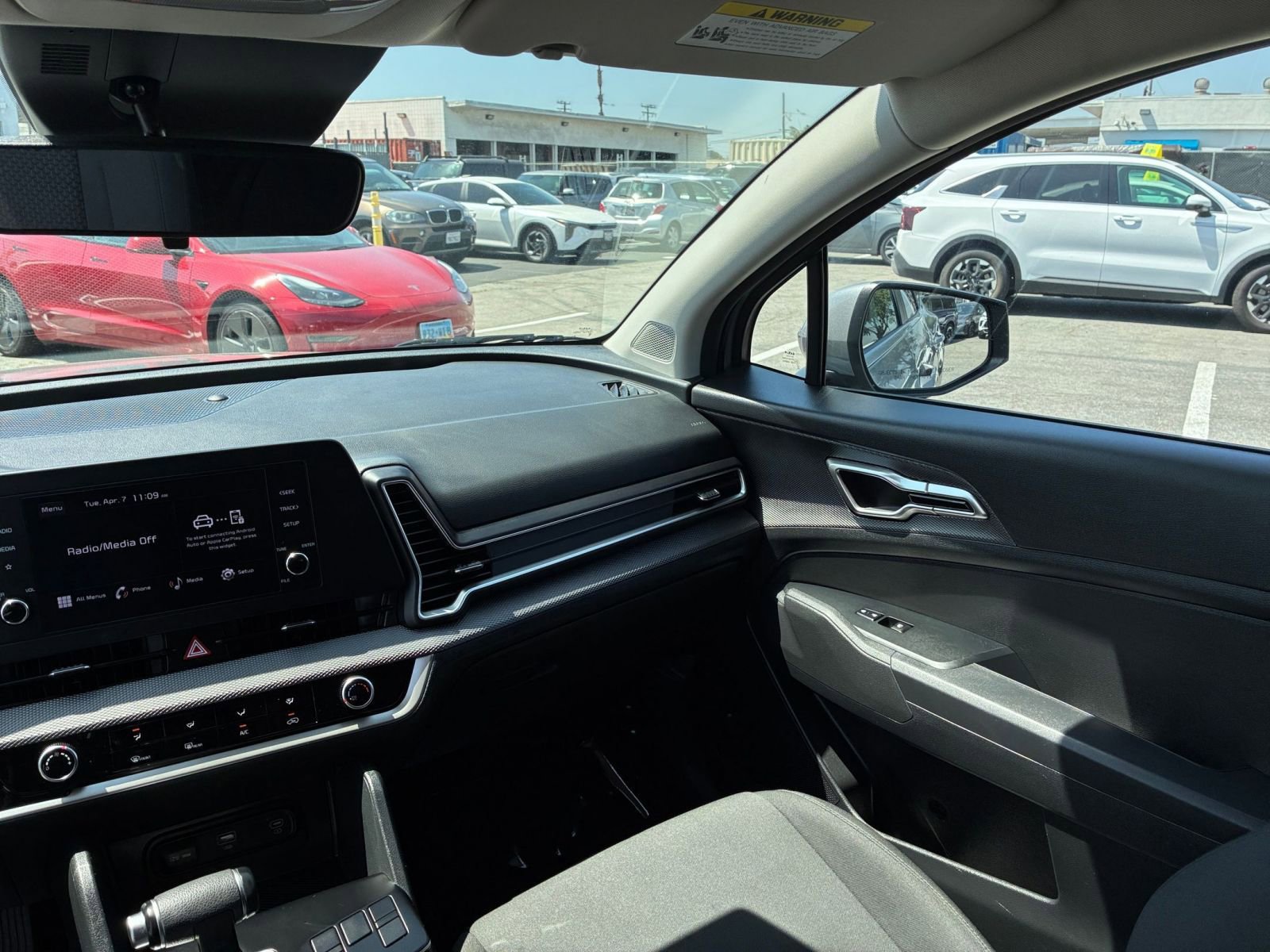 Used 2025 Kia Sportage LX FWD image 35