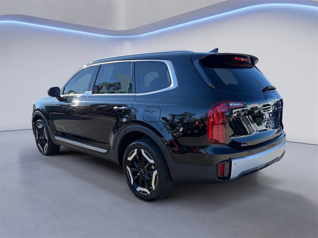 Used 2024 Kia Telluride S w/ S Sunroof Package image 5