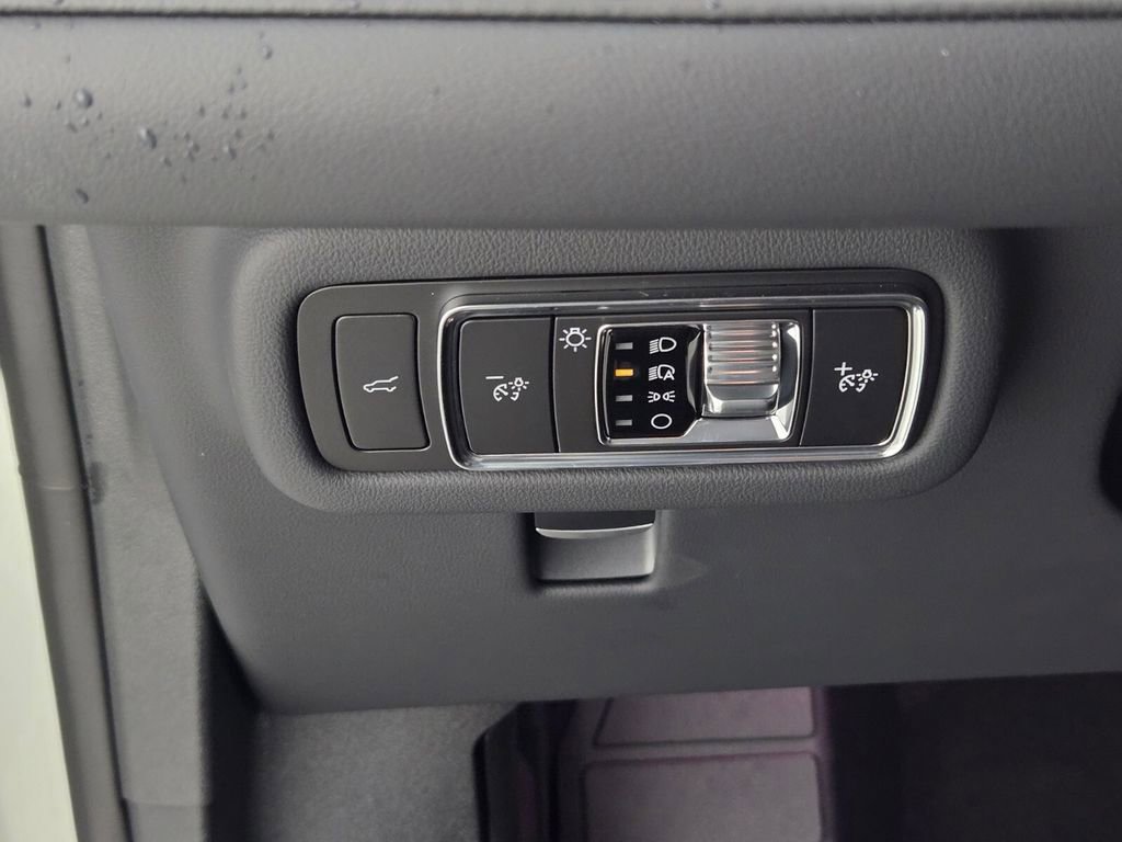 New 2026 Lincoln Nautilus Premier image 18