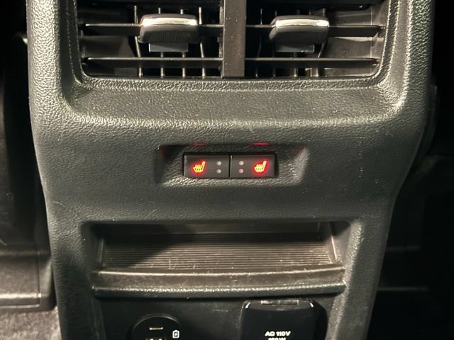 Used 2022 Ford Edge Titanium w/ Equipment Group 301A AWD/4WD image 33