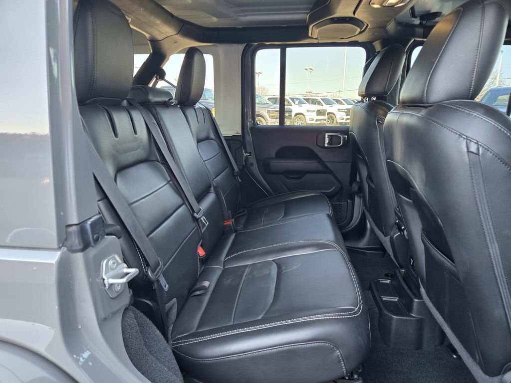 Used 2021 Jeep Wrangler Unlimited Sahara image 15