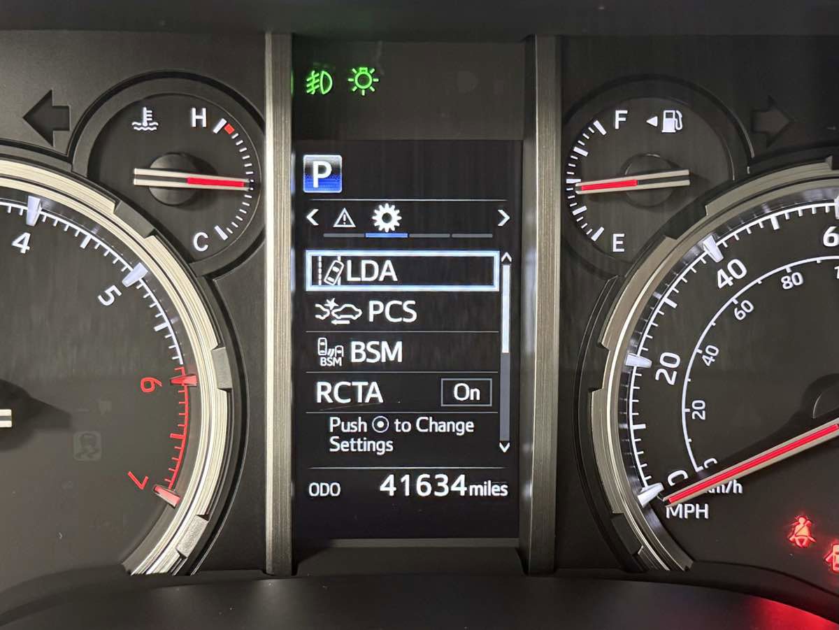 Used 2024 Toyota 4Runner TRD Off-Road image 19