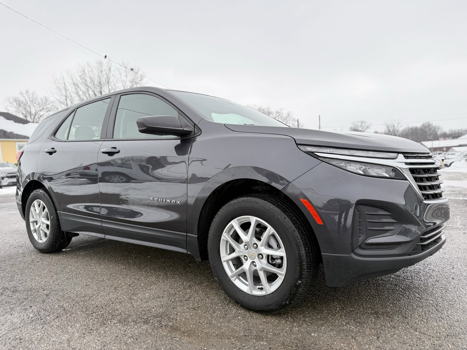 Used 2022 Chevrolet Equinox LS image 9