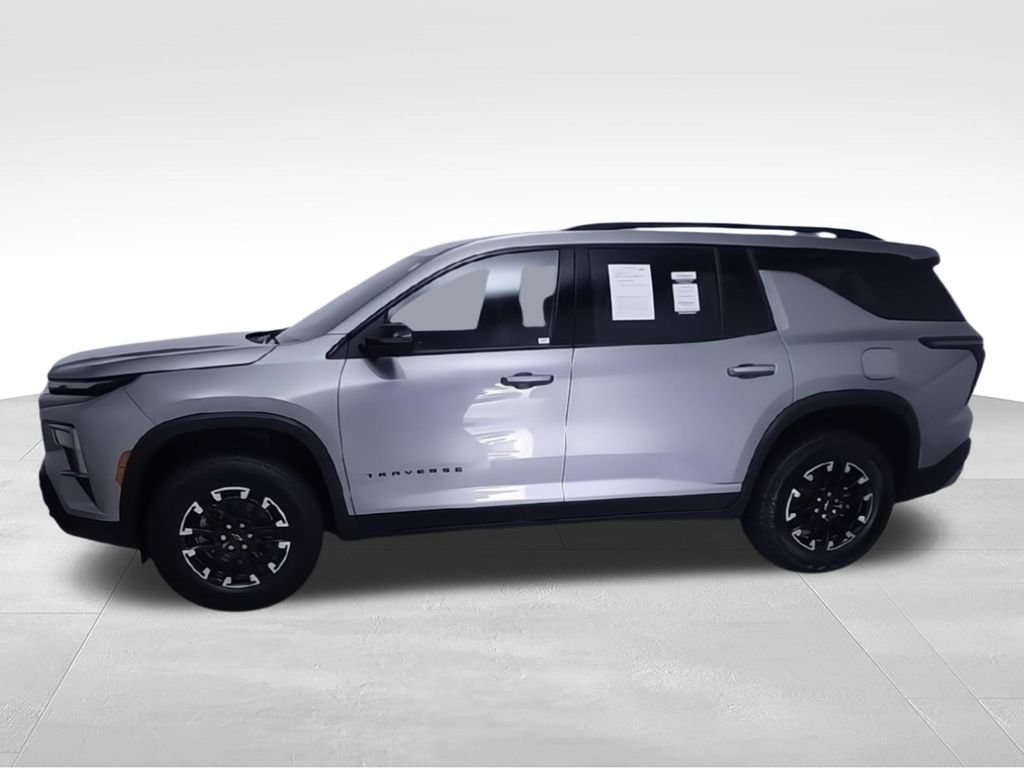 Used 2025 Chevrolet Traverse Z71 AWD/4WD image 5