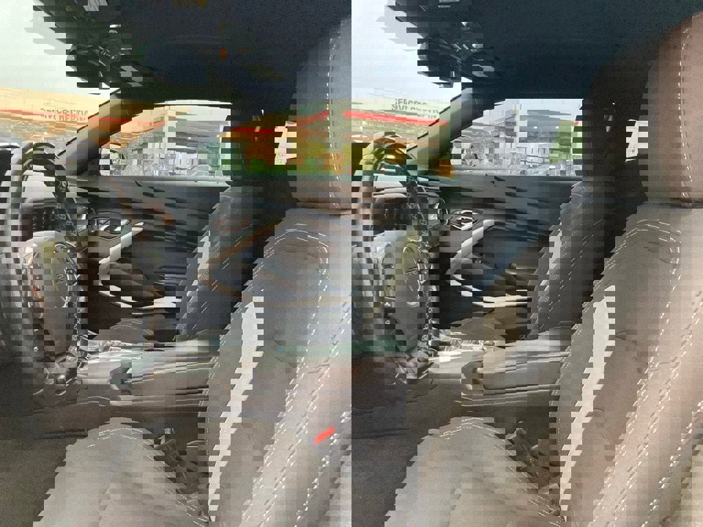 Used 2019 Chevrolet Camaro LT image 10