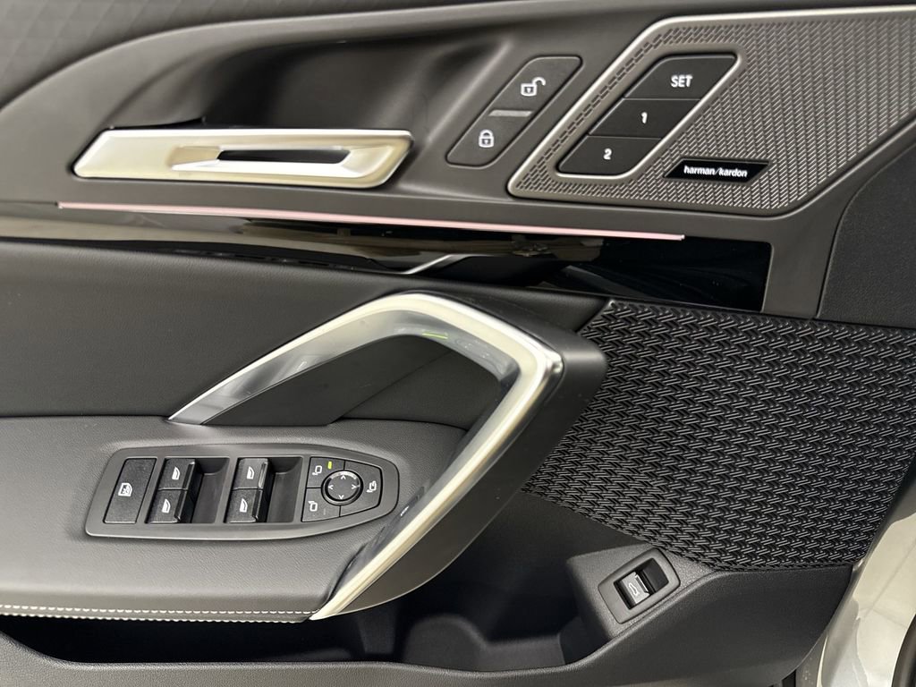 New 2026 BMW X2 xDrive28i w/ Convenience Package AWD/4WD image 14