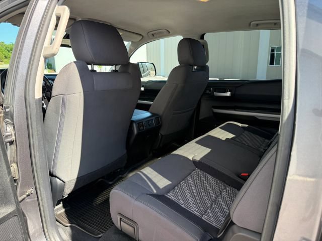 Used 2021 Toyota Tundra SR5 w/ SR5 Upgrade Package AWD/4WD image 17