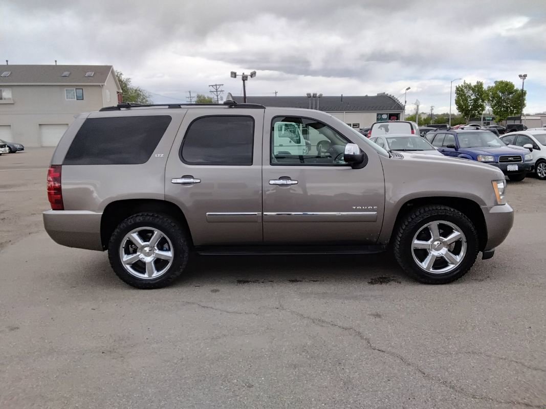 Used 2011 Chevrolet Tahoe LTZ image 4