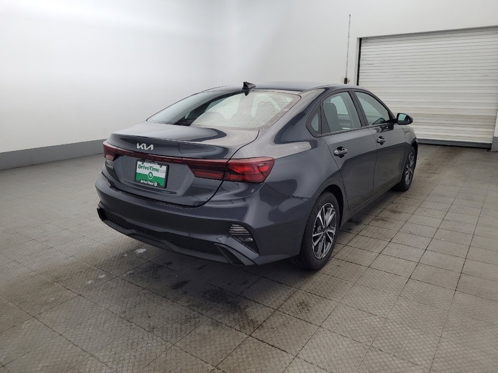 Used 2023 Kia Forte LXS w/ LXS Technology Package image 9